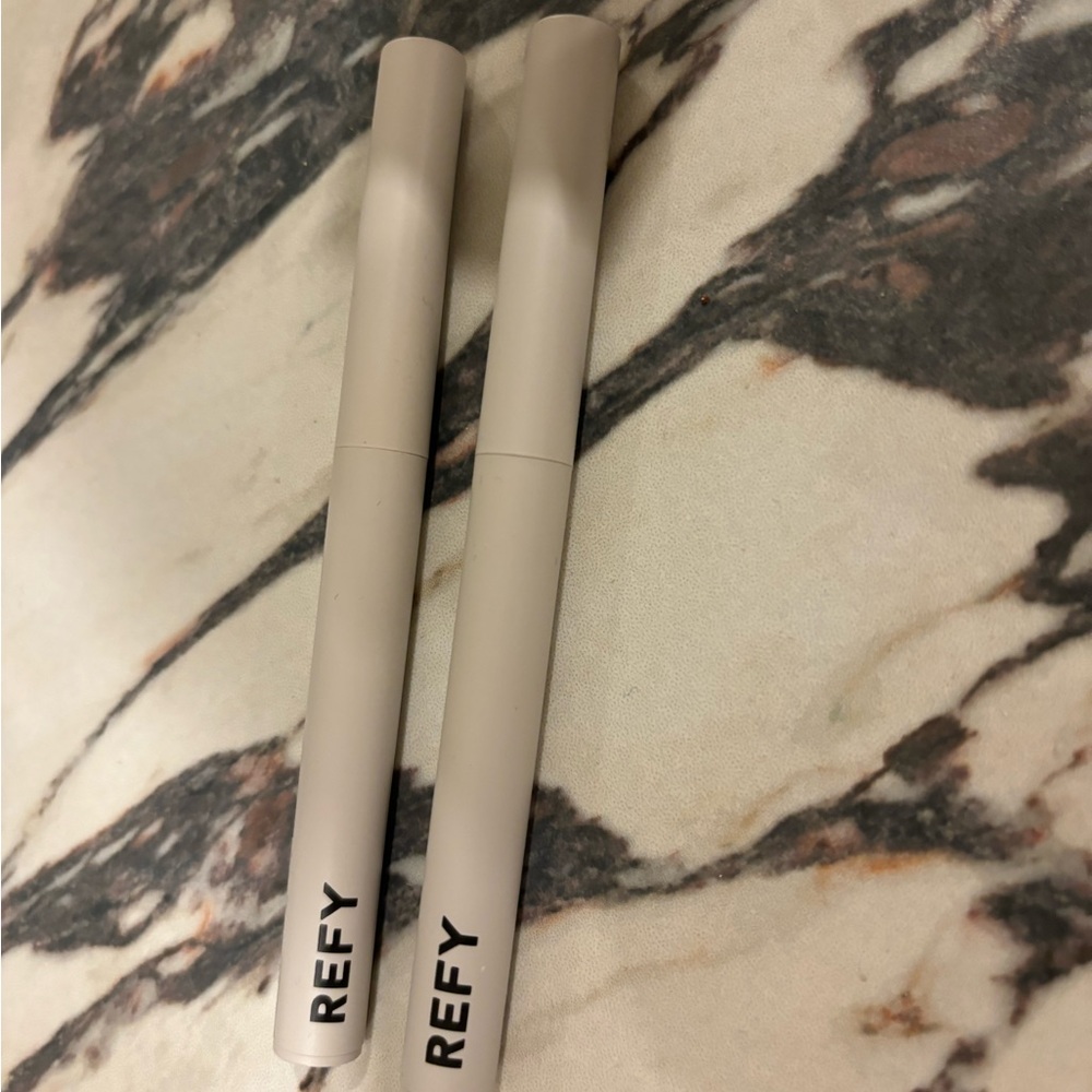 Refy lip liner brand new berry